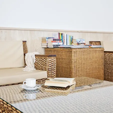 Pocillos Playa, Solo Adultos Hotel