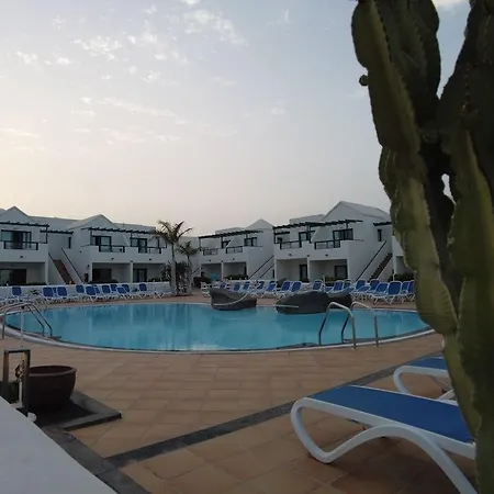 Pocillos Playa, Solo Adultos فندق بويرتو ذيل كارمين