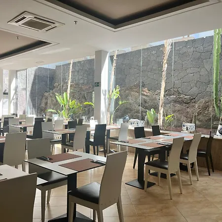 Pocillos Playa, Solo Adultos