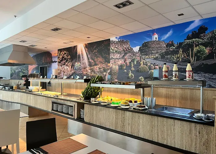 فندق Pocillos Playa, Solo Adultos بويرتو ذيل كارمين