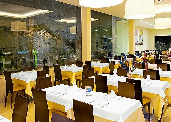 Pocillos Playa, Solo Adultos