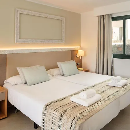 Pocillos Playa, Solo Adultos Hotell