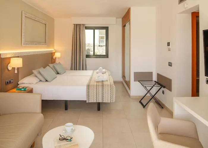 Pocillos Playa, Solo Adultos 4* Puerto del Carmen