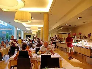 Pocillos Playa, Solo Adultos Szálloda